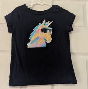 Old Navy  Navy Girls' Unicorn Graphic Tee with Rainbow Accents Size 5T